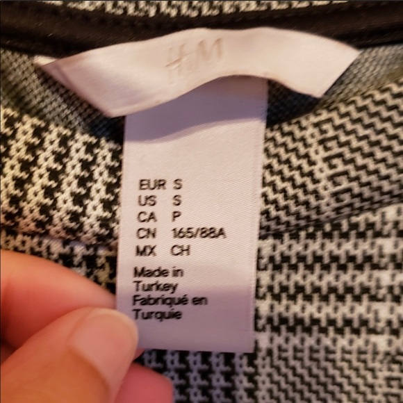 H&M dress - Picture 5 of 5